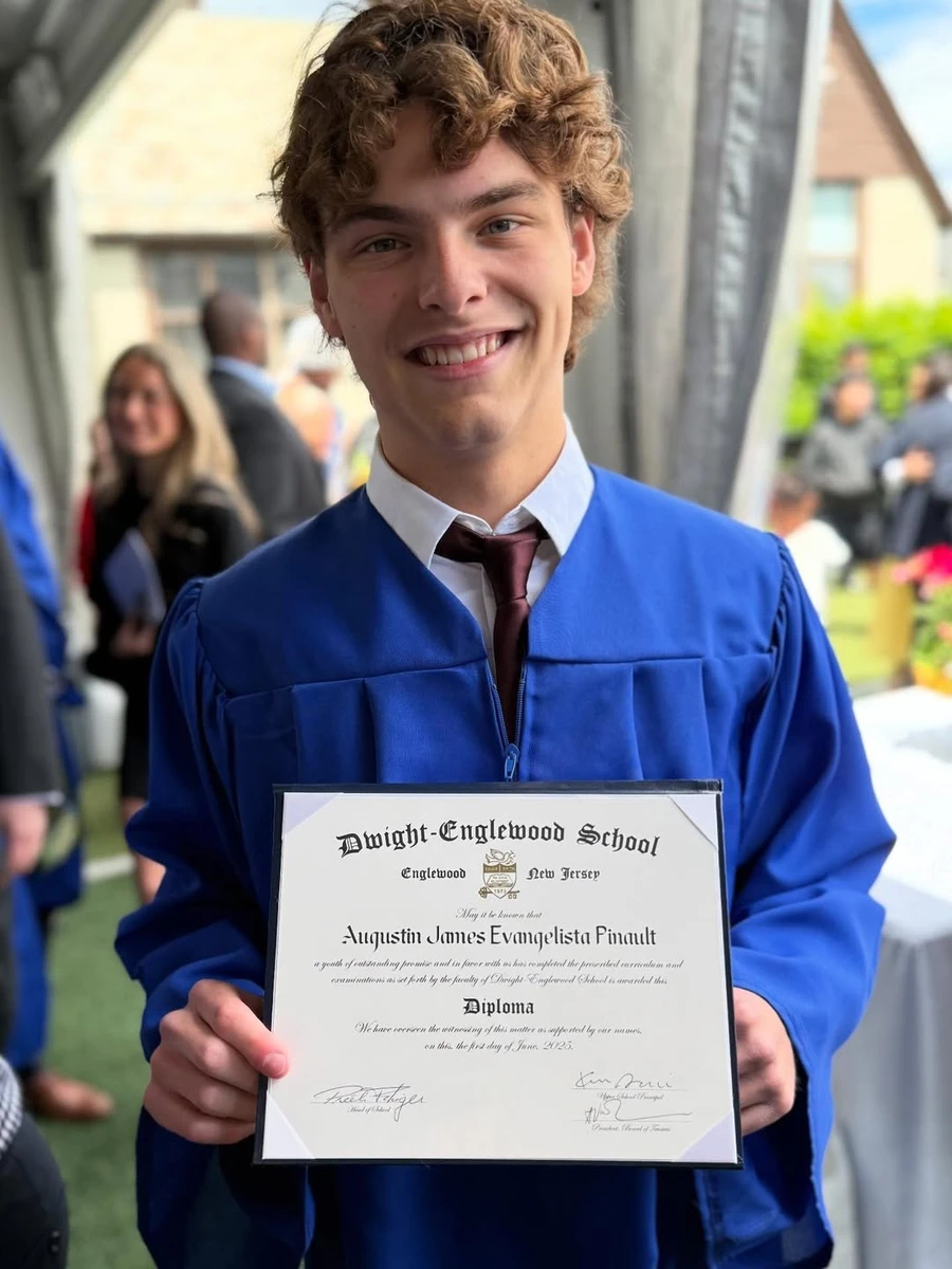 Син Лінди Євангелісти