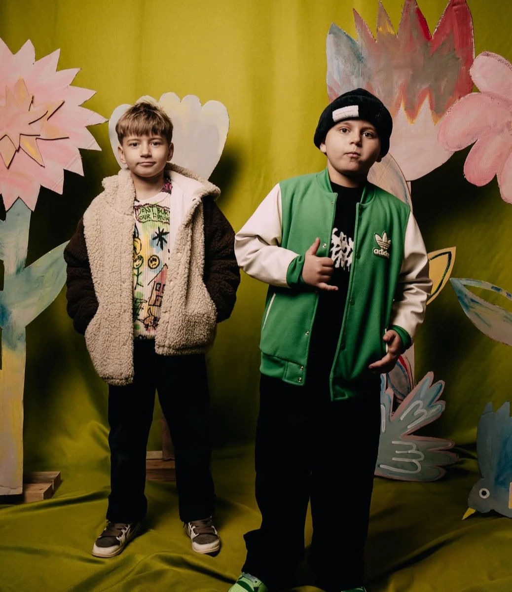 Дмитро Монатік похвалився дорослими синами у стильних луках