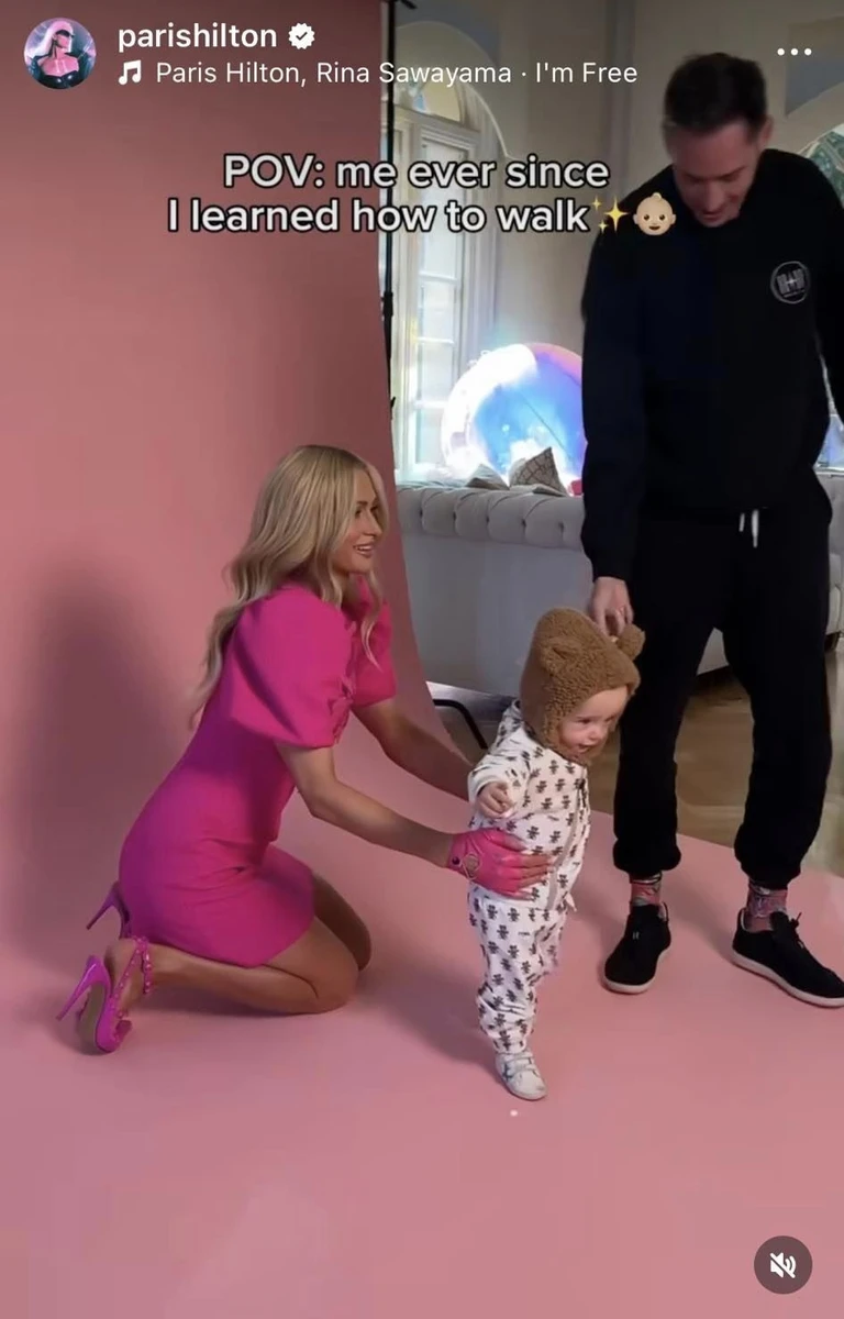 Періс Хілтон і її син від сурогатної матері