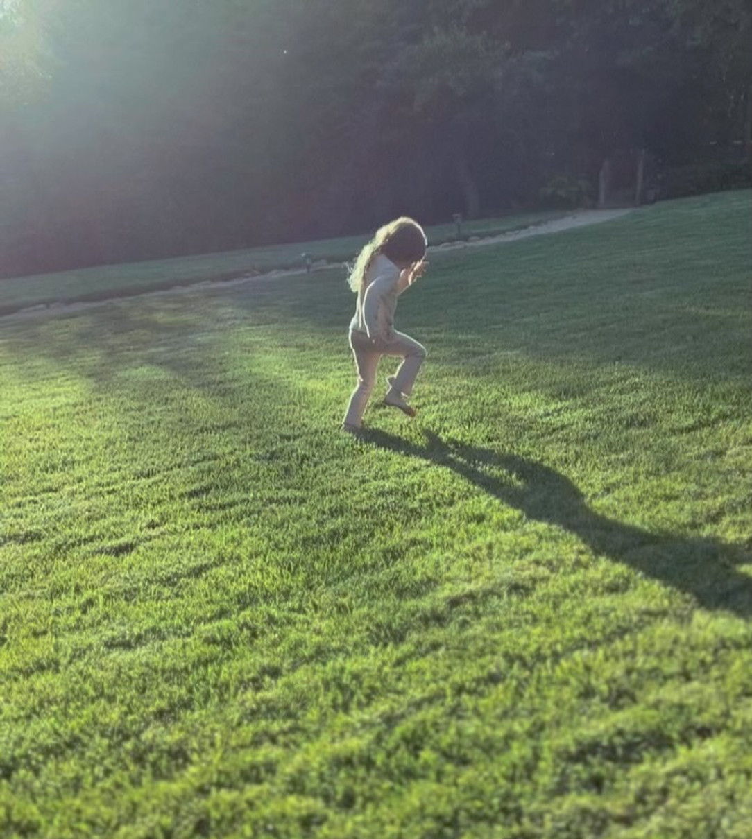 Герцогиня Сассекська показала розваги маленької Лілібет