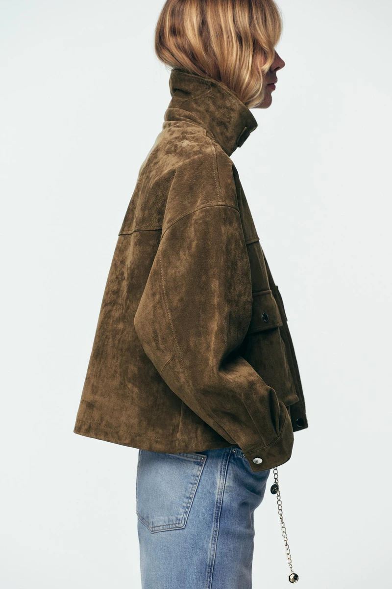 Образ із замшевою курткою з високим коміром