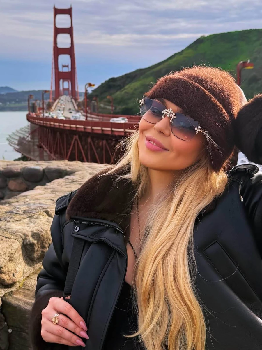 Аліна Гросу