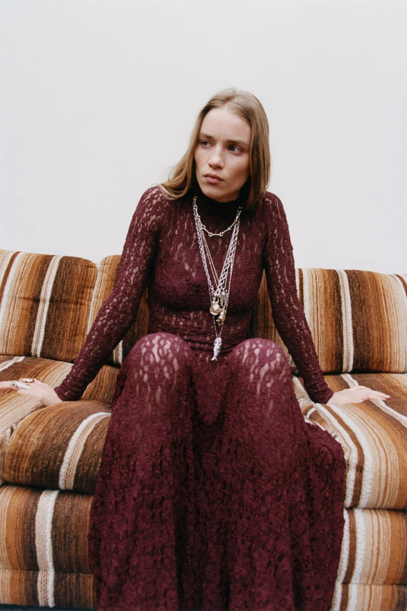 Мереживна сукня