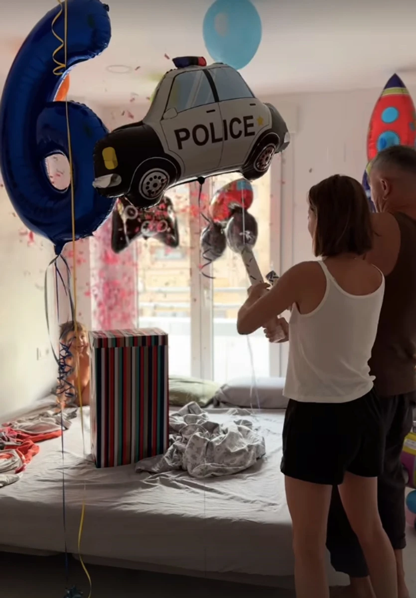 Сергій Бабкін з дружиною привітав сина з 6-річчям