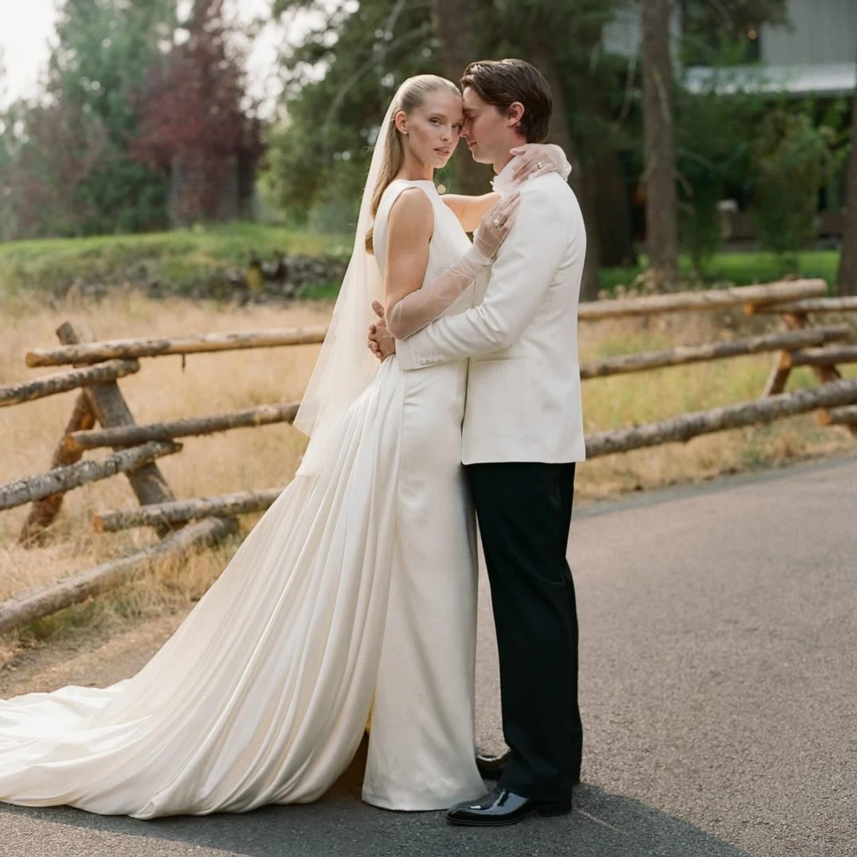 Син Арнольда Шварценеггера вперше одружився