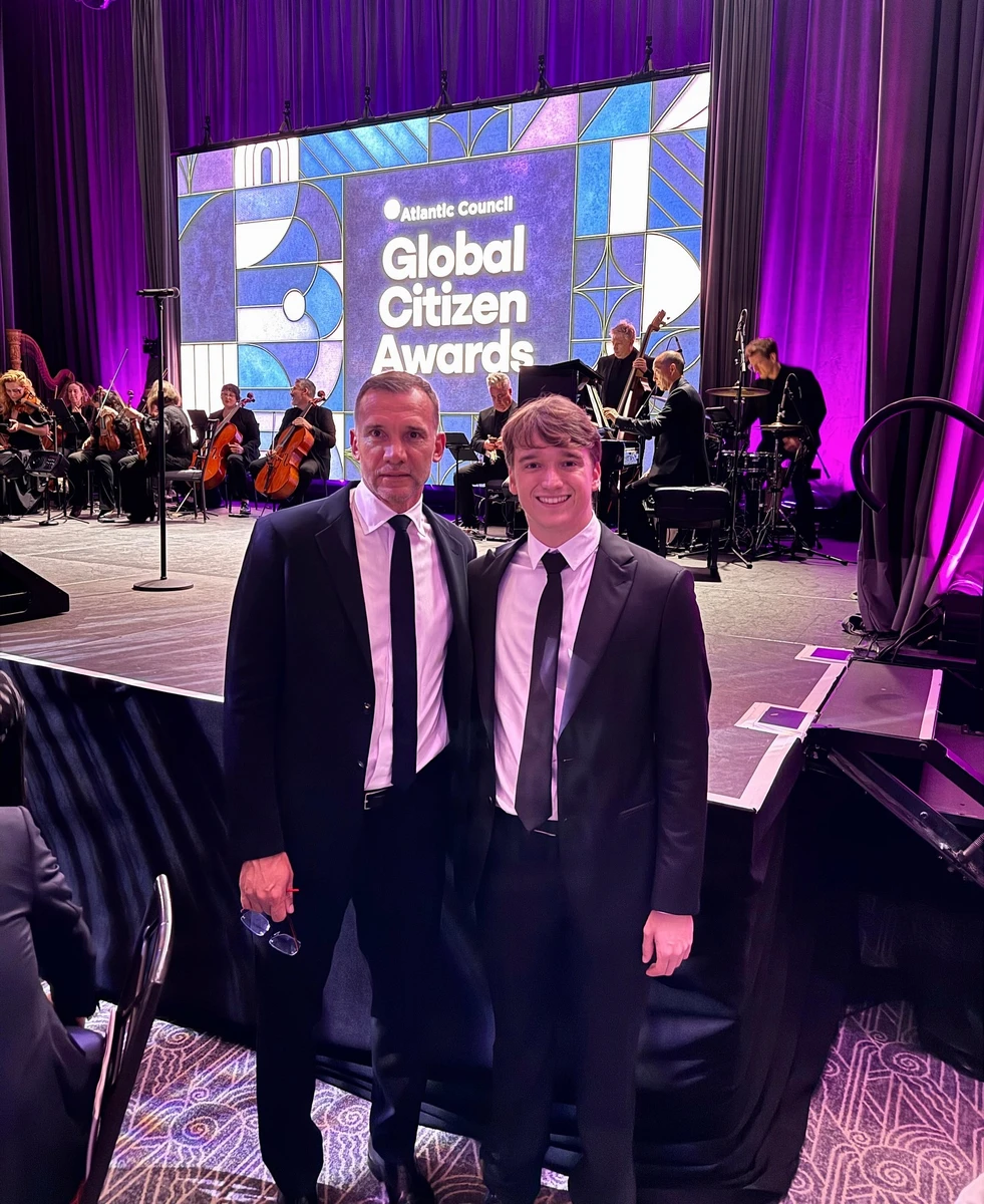 Шевченко з сином Джорданом в ООН