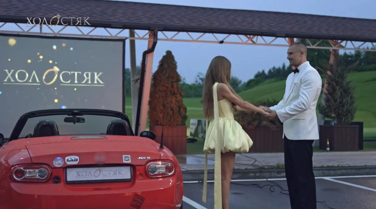 Тараса Цимбалюка покатали на кабріолеті