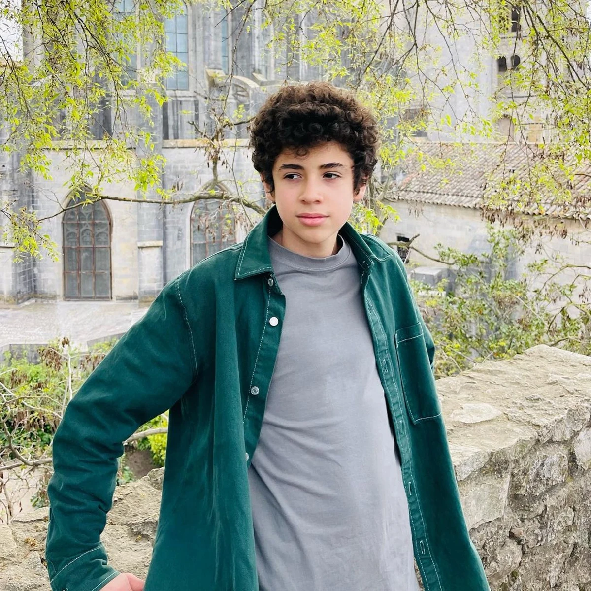 У червні Даніель випустився зі школи у Ніцці