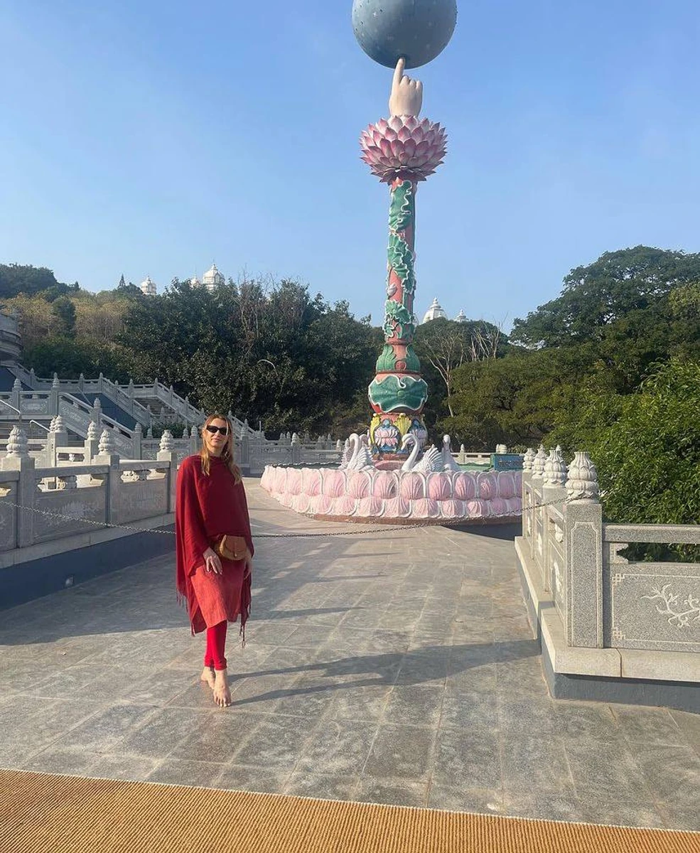 Бути в Індії й не одягнути сарі? 