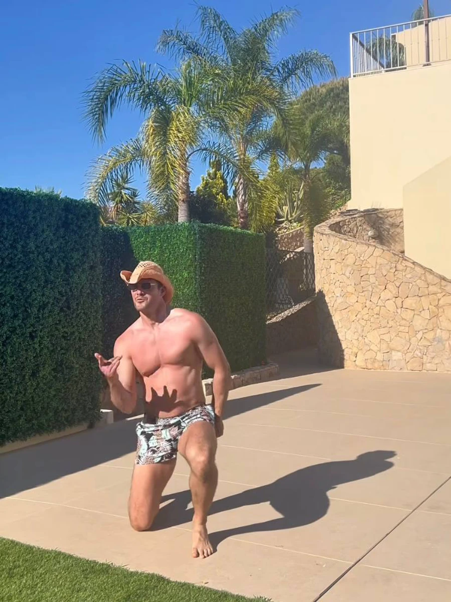 Соло партія Тома :)