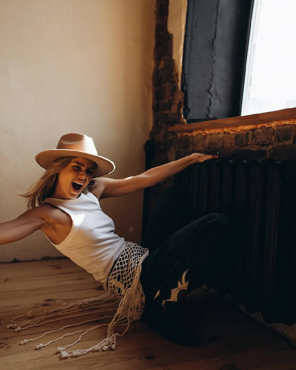 Кузнецова біля батареї