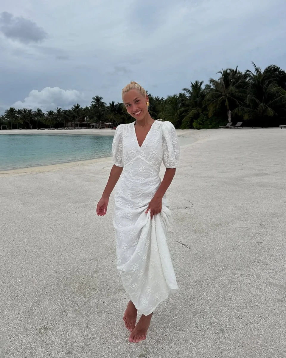 Квіткова у сукні Парфільєвої