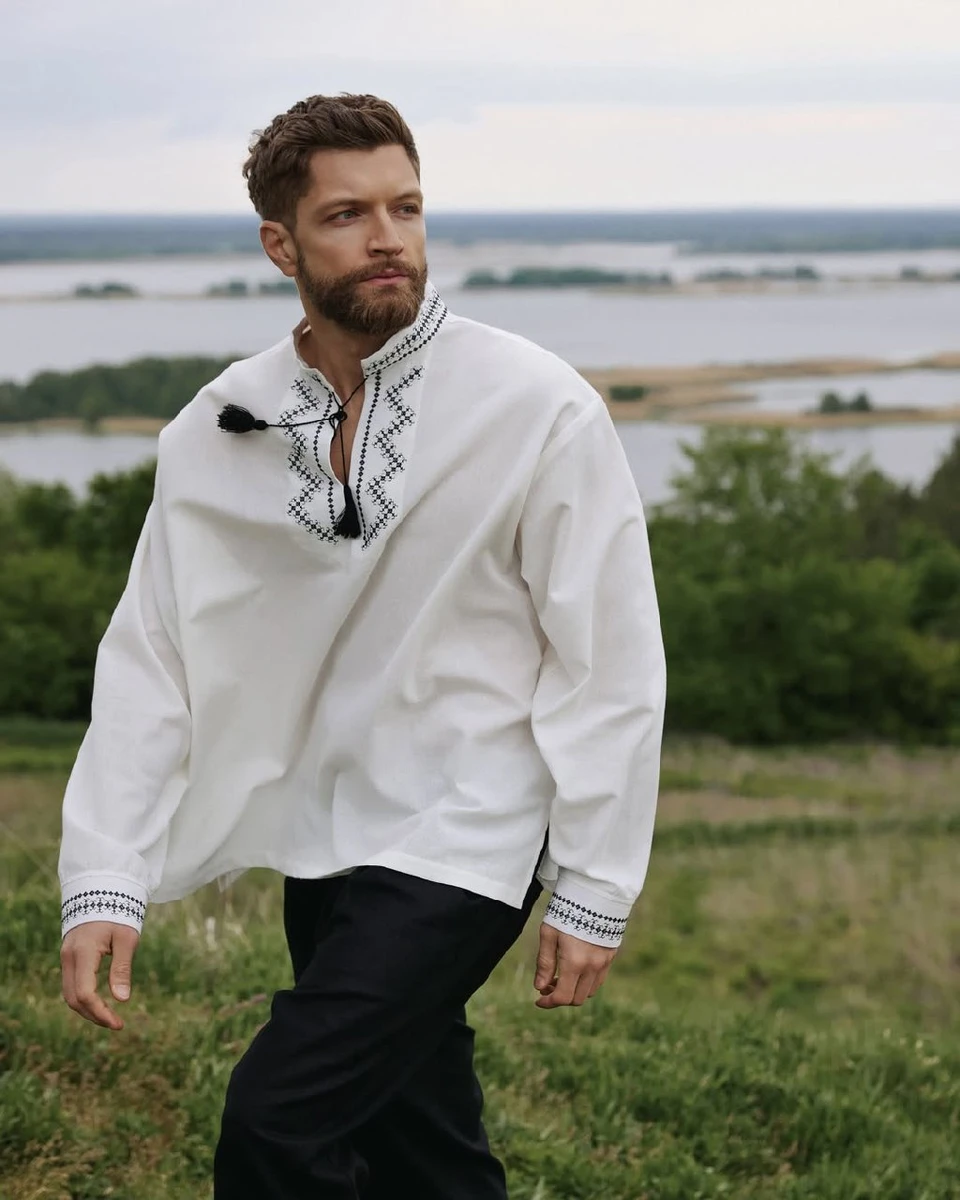 Іван Кришталь у вишиванці