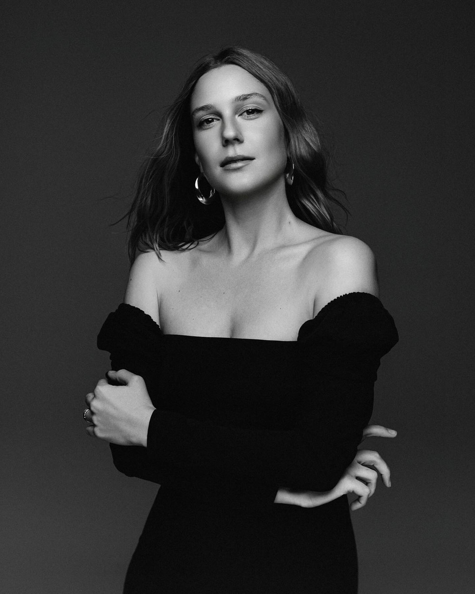 Дівчина Клопотенка