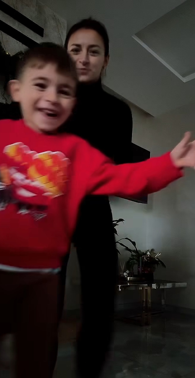 Ілона Гвоздьова влаштувала танці з 5-річним сином