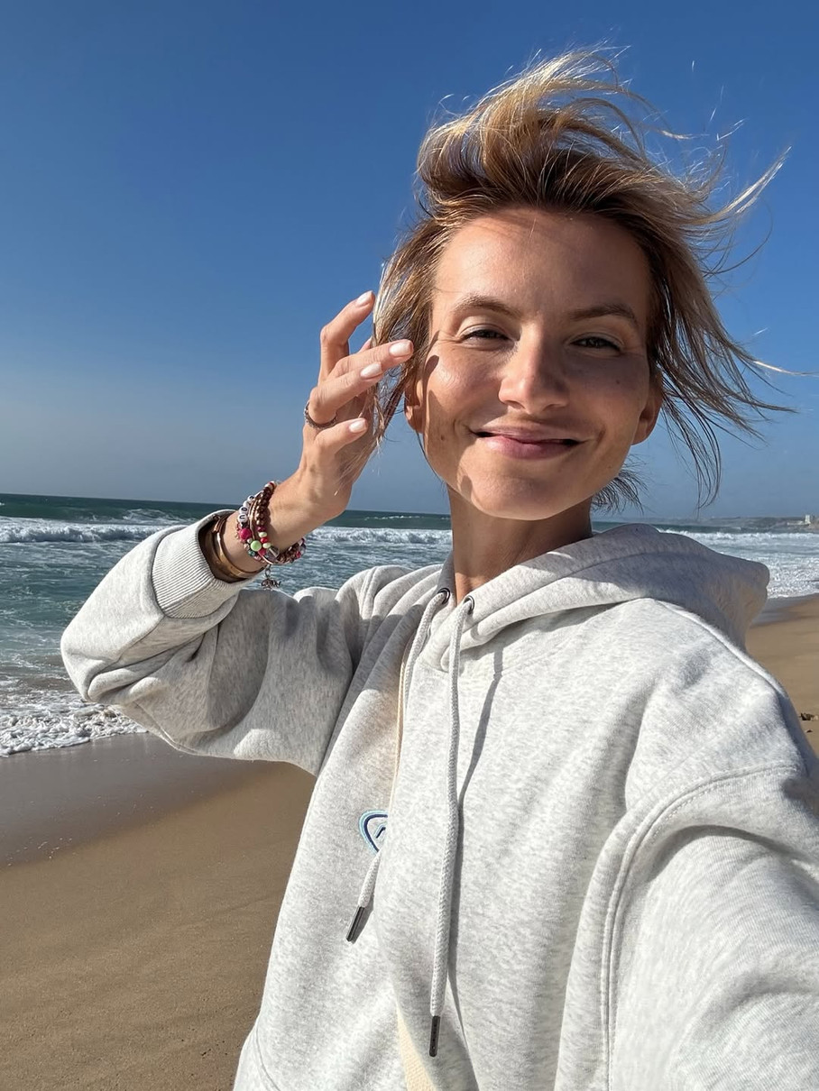 Єлизавета Юрушева показала фото без макіяжу в Португалії