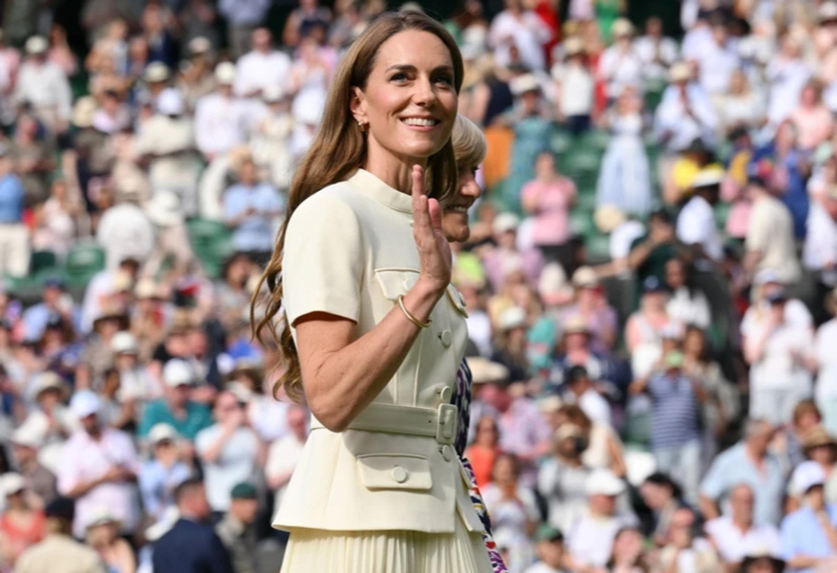 Принцеса Вельська Кейт Міддлтон позує для фото