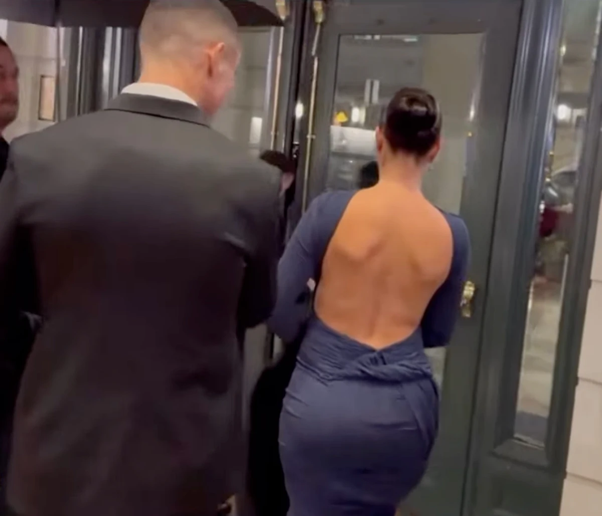 Наречена Роналду поруч з коханим блиснула форами і голою спиною в Білому домі