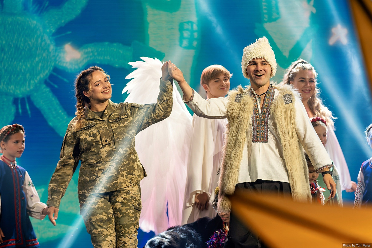 Українців запрошують на різдвяний концерт із зірками та військовими