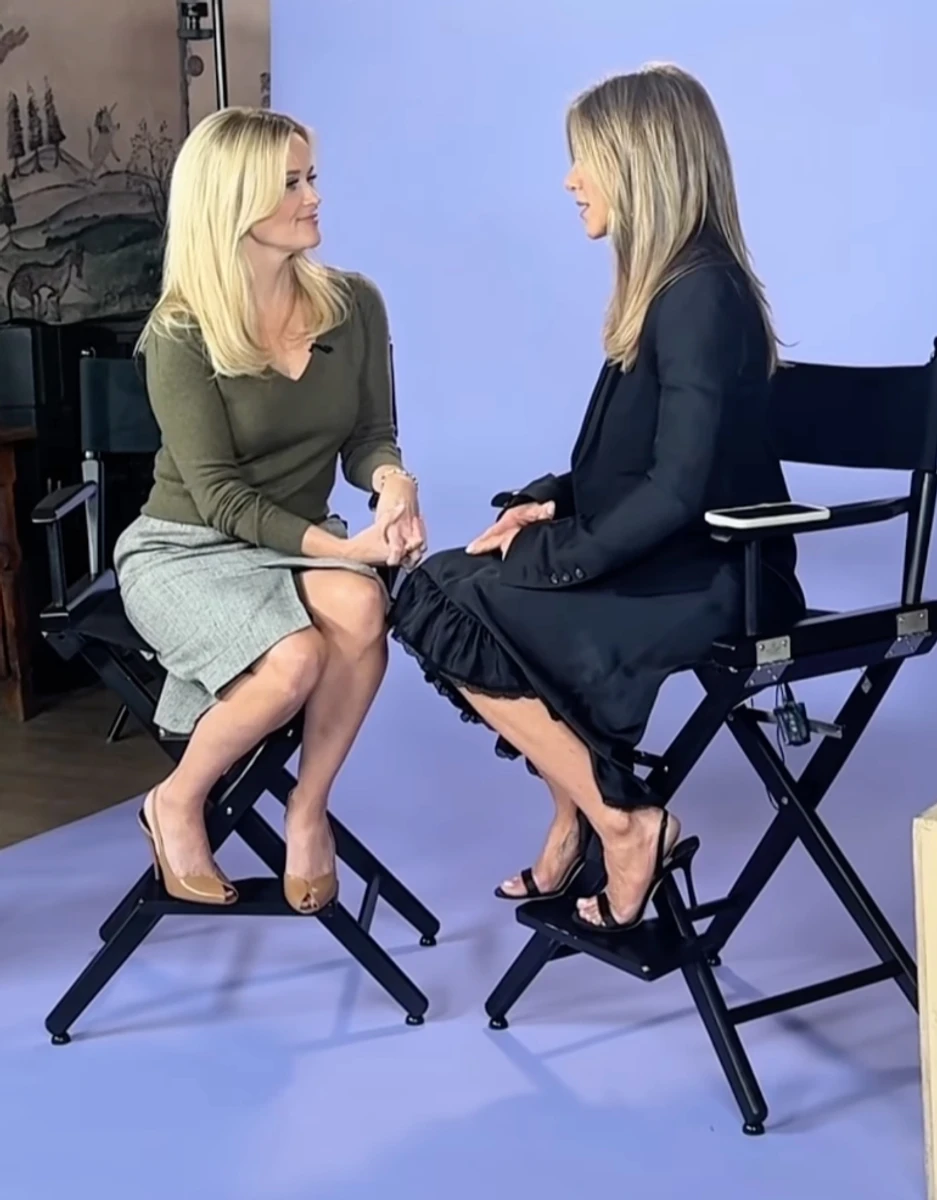 Дженніфер Еністон мило привітала Різ Візерспун з 50-річчям