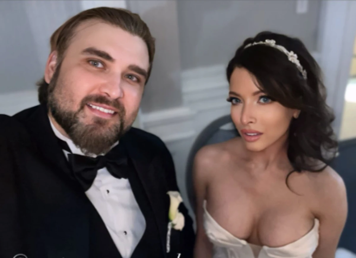 Син Кейджа похизувався четвертою дружиною