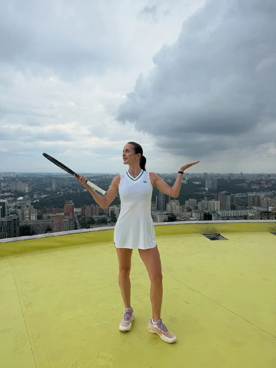 Світоліна в Парижі на даху