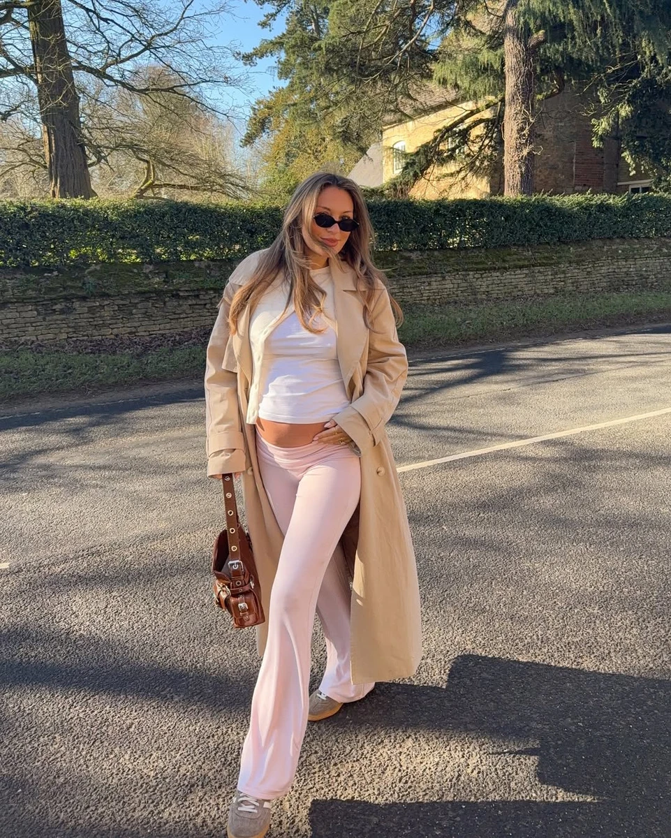 Пастельний образ для вагітних