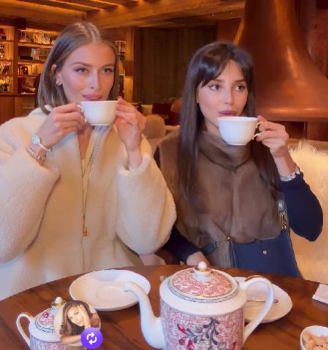 Софія Євдокименко у Куршевелі з дочкою російського нафтового магната Діаною Манасір 