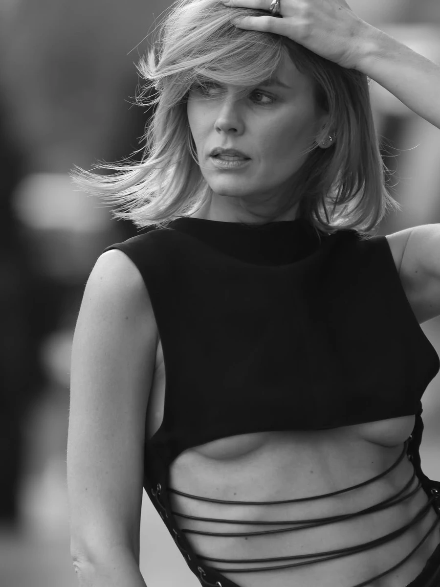 Раніше ТаблоID зібрав цікаві факти про зірку, зокрема про її особисте життя та творчість