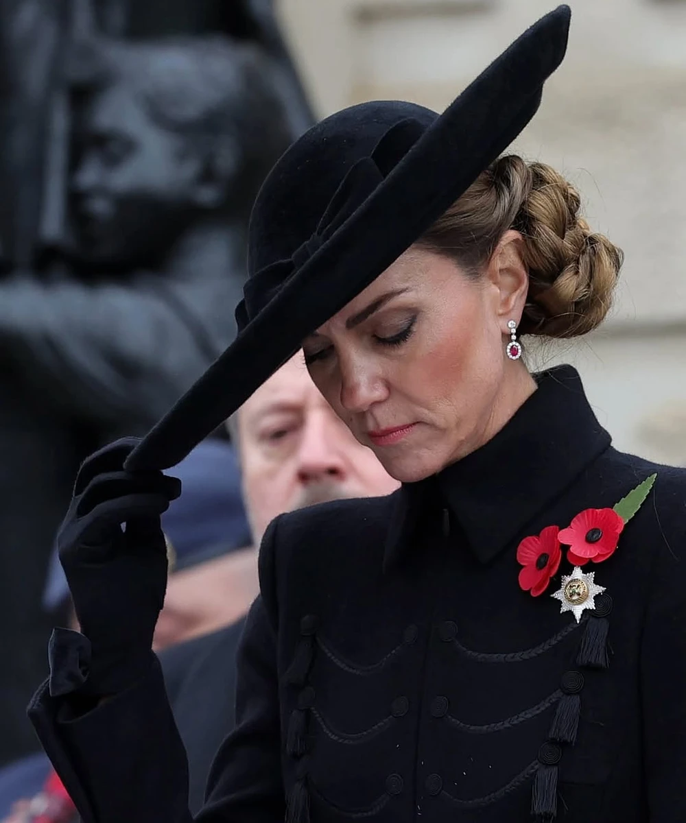 Кейт Міддлтон похвалилася ефектним виглядом та незвичною зачіскою на службі