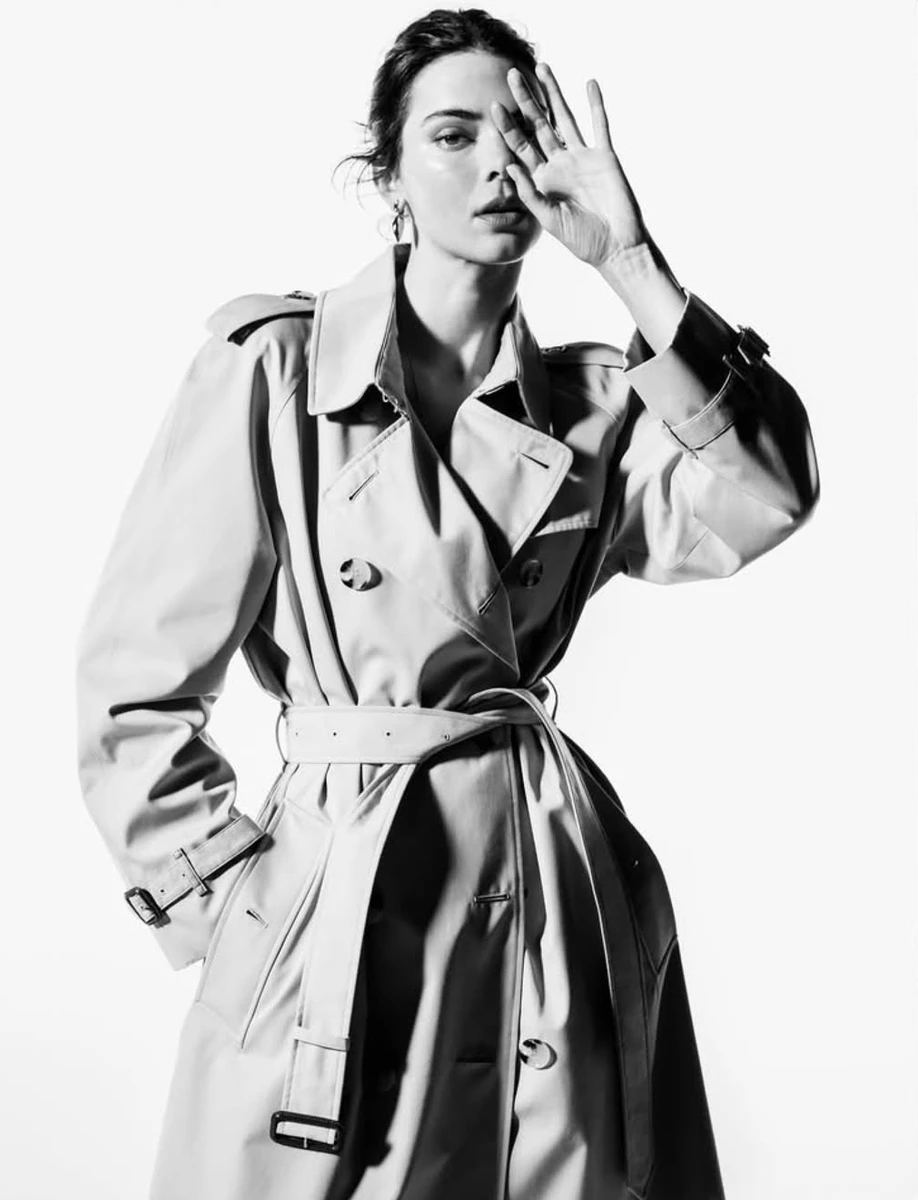 Кендалл Дженнер знялася для реклами культового плаща Burberry