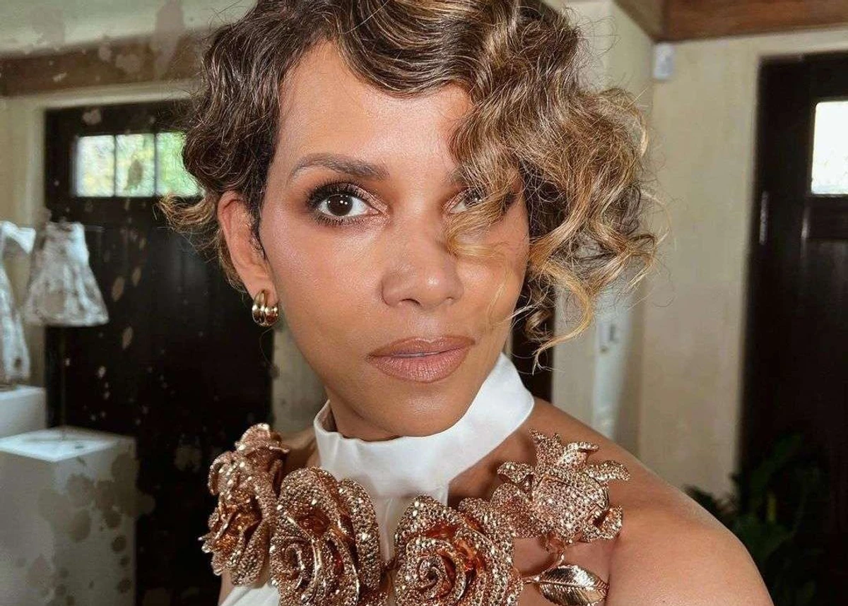 Холлі Беррі показала смішне відео про себе