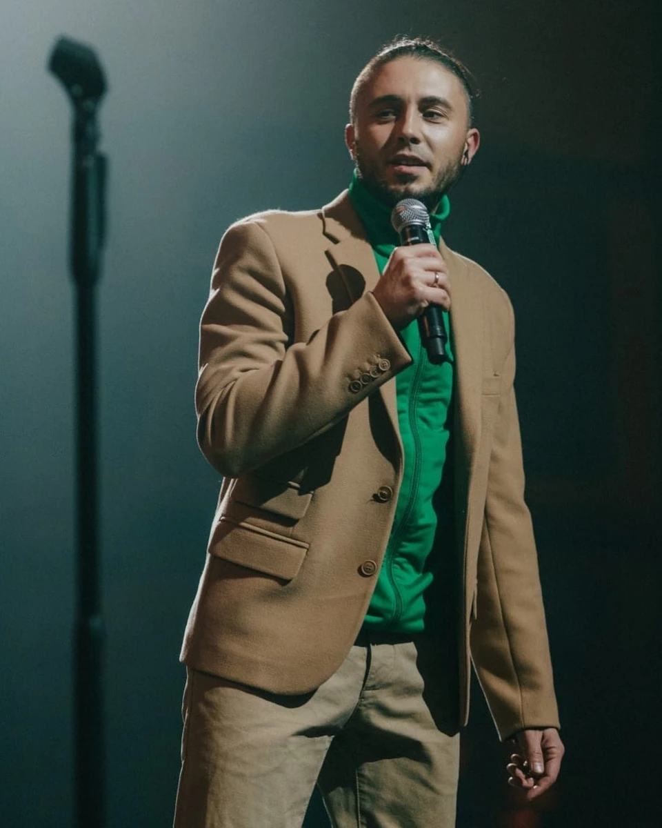 Співак Тарас Тополя