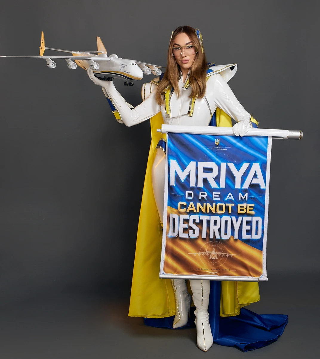 Українка в костюмі літака для Miss Eco International-2026