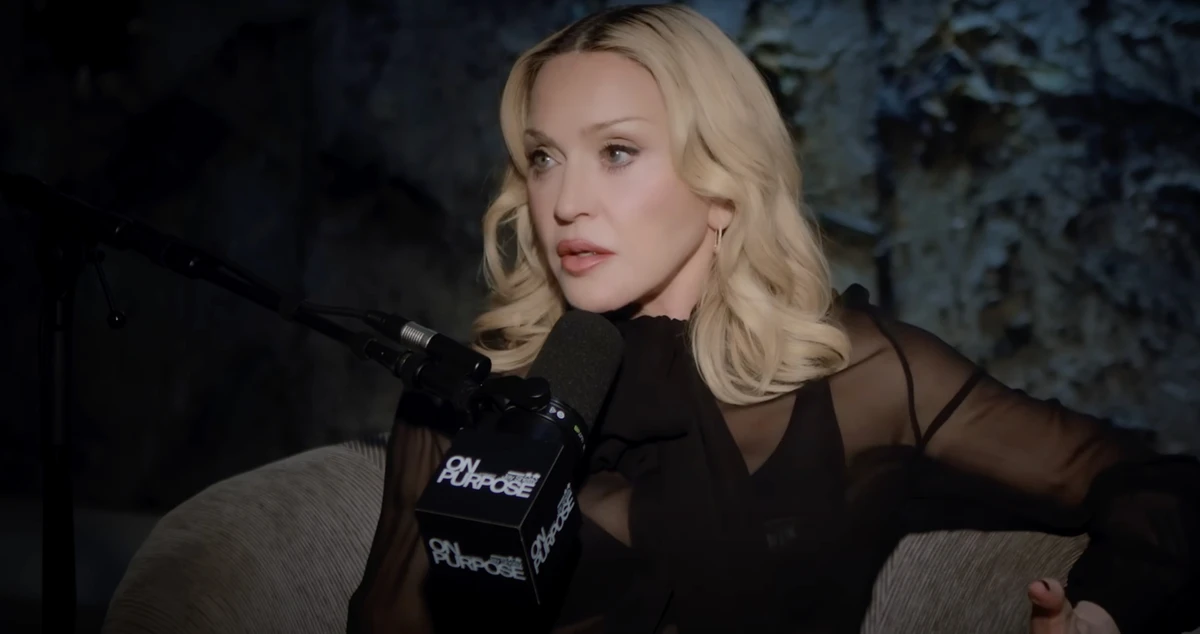 Мадонна розповіла, як духовність врятувала її від суїциду