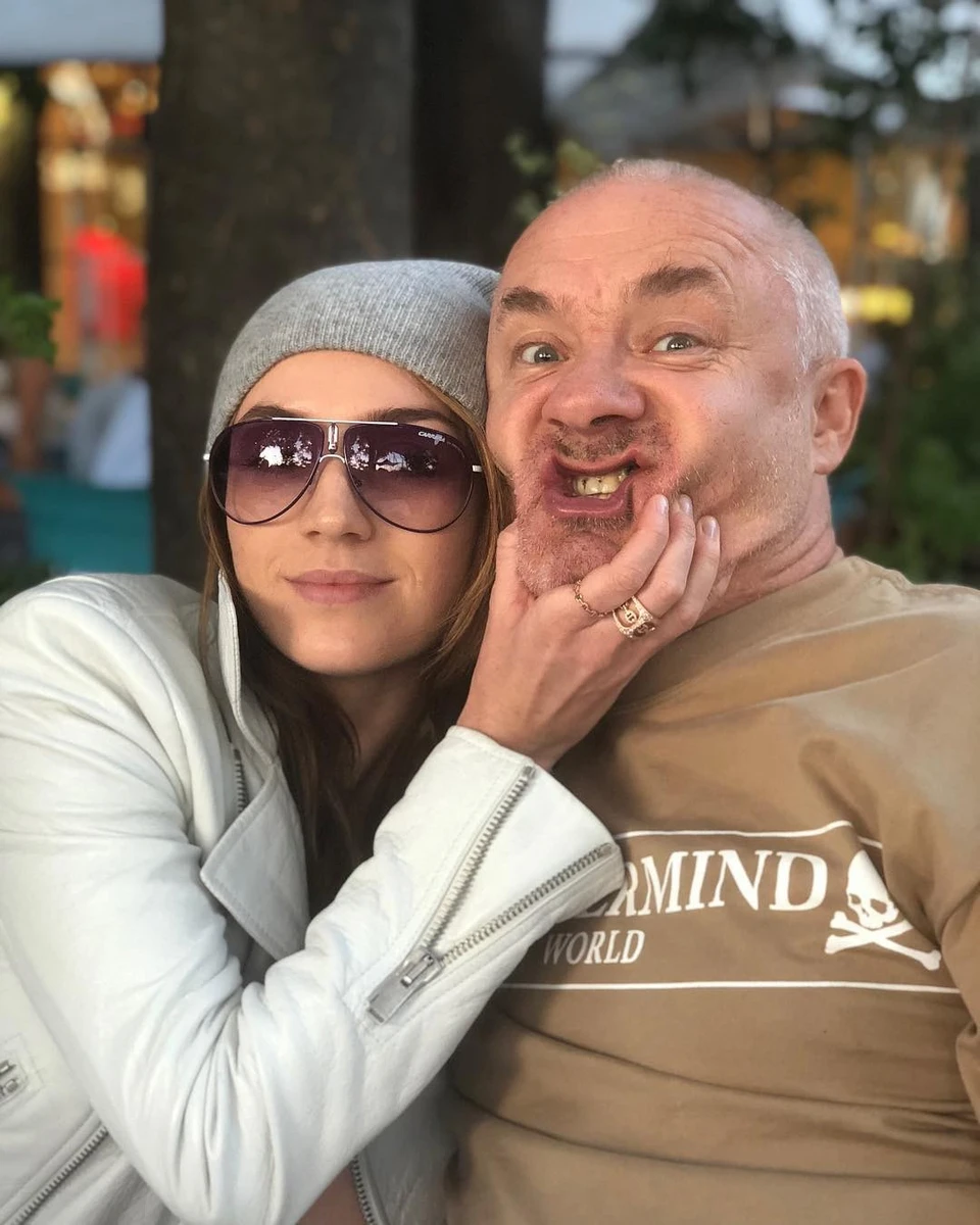 Пара очікує на першу спільну дитину