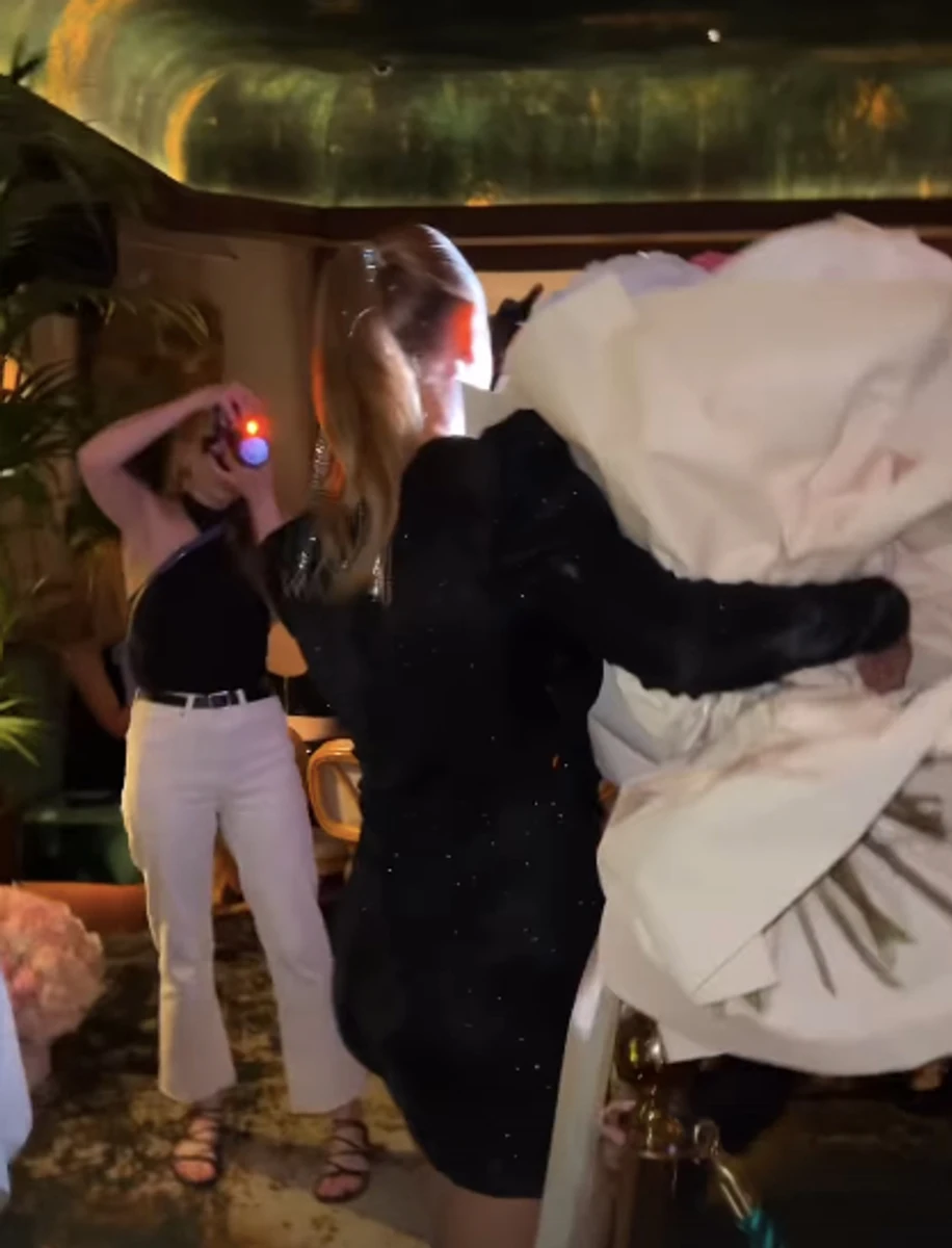 Дар'я Білодід прибула на вечірку Даяни Ястремської