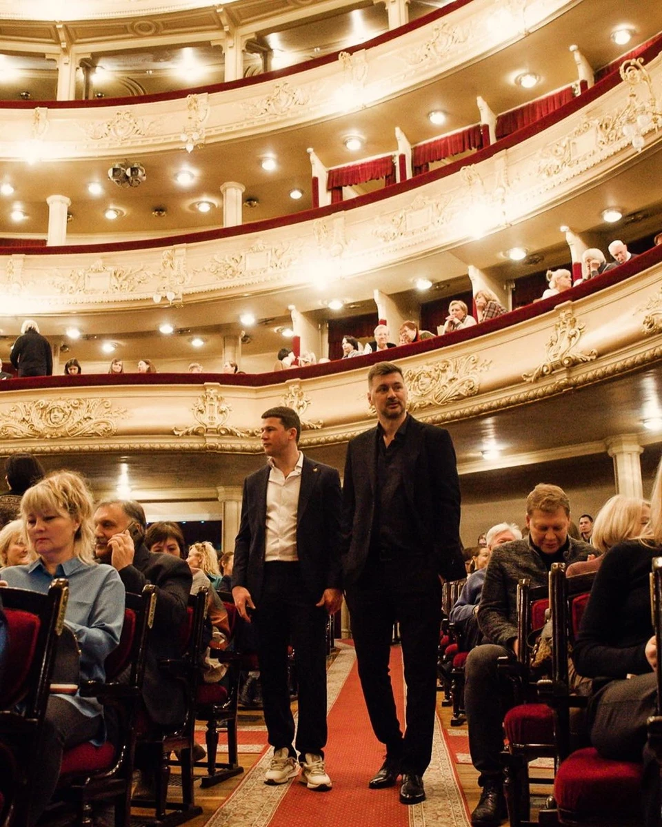 Дивно бачити Мілевського в опері