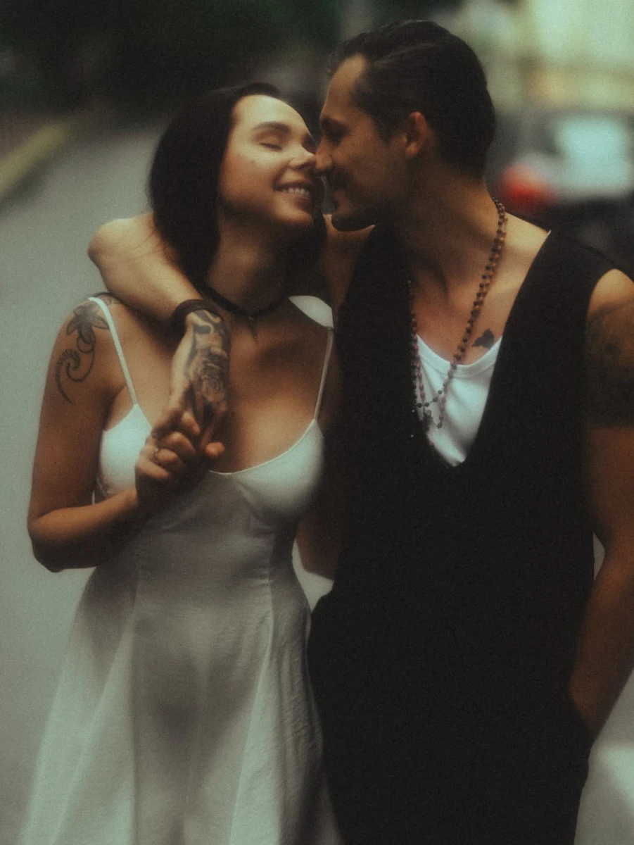 Наталія Татарінцева і Євген Кот показали цілунки на свою річницю