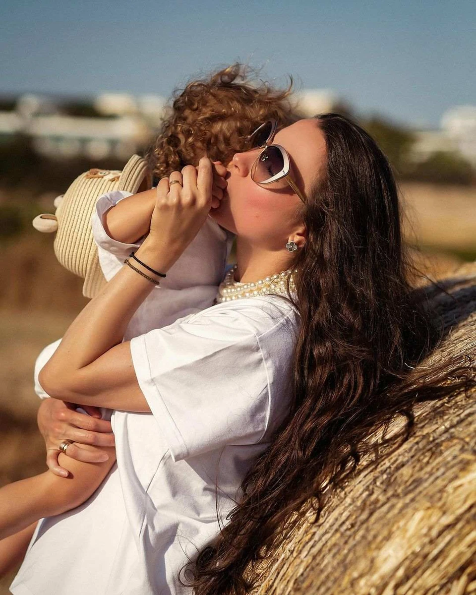 Друга дружина Андрія Ющенка та їхній син Андрійко