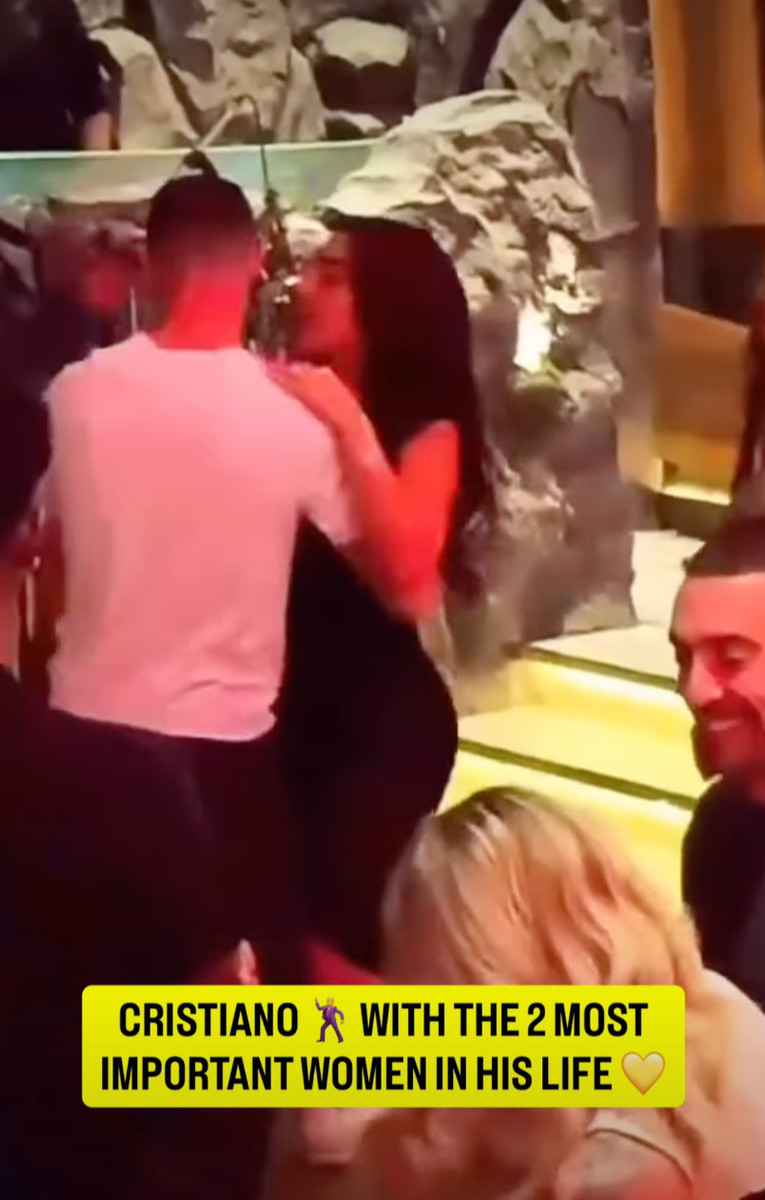 Кріштіану Роналду показав романтику з нареченою на 41-річчі