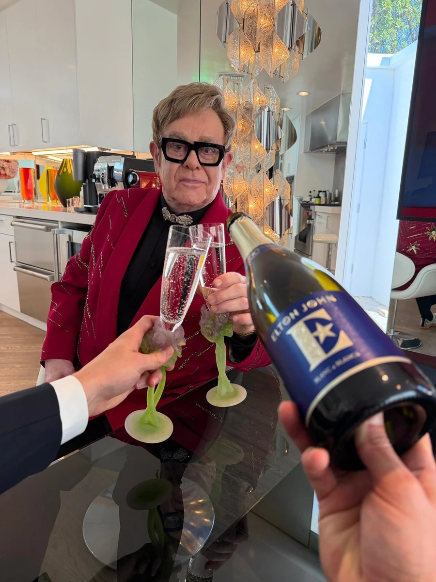 Співак Елтон Джон