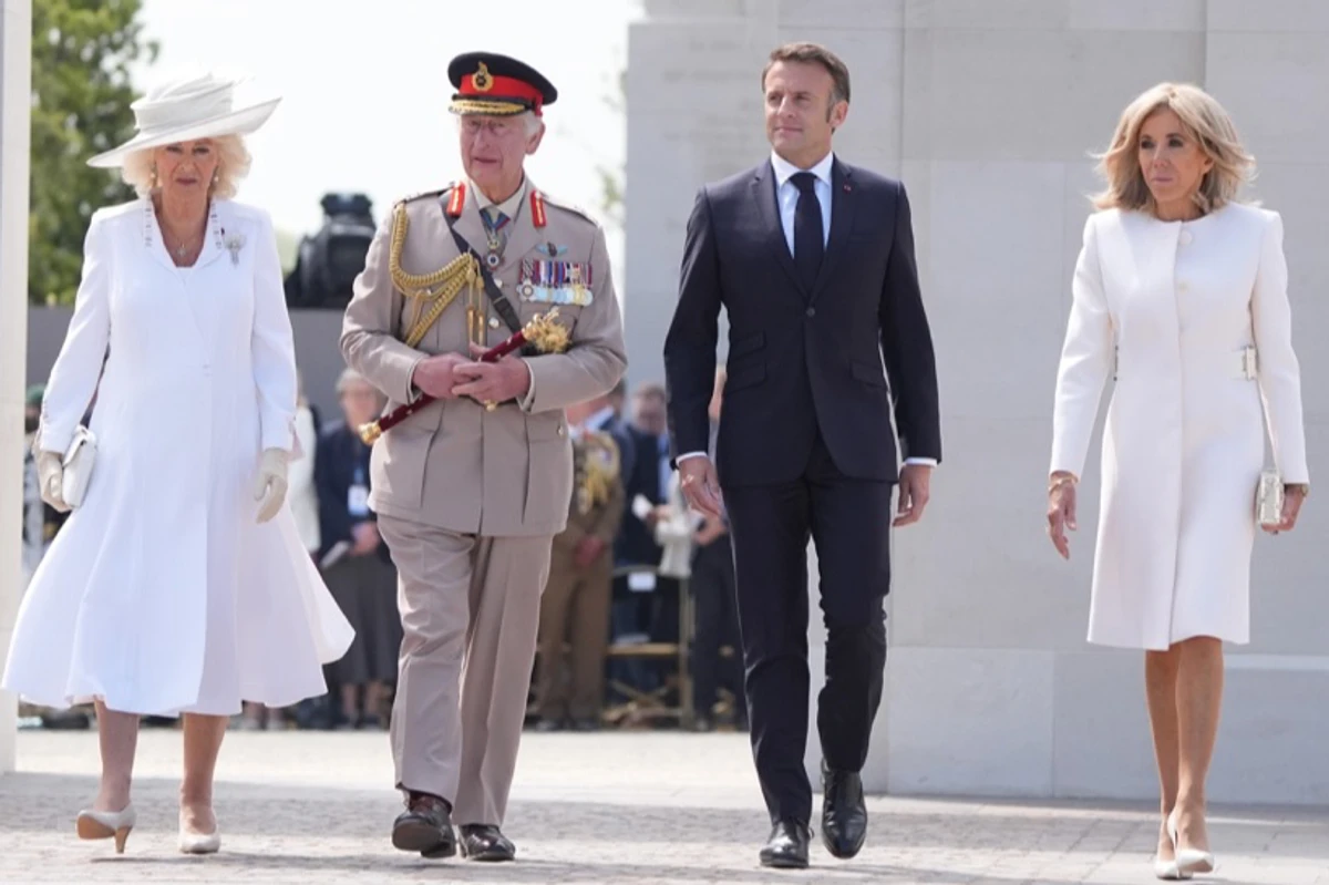 Король Чарльз III королева Камілла і подружжя Макронів у Нормандії