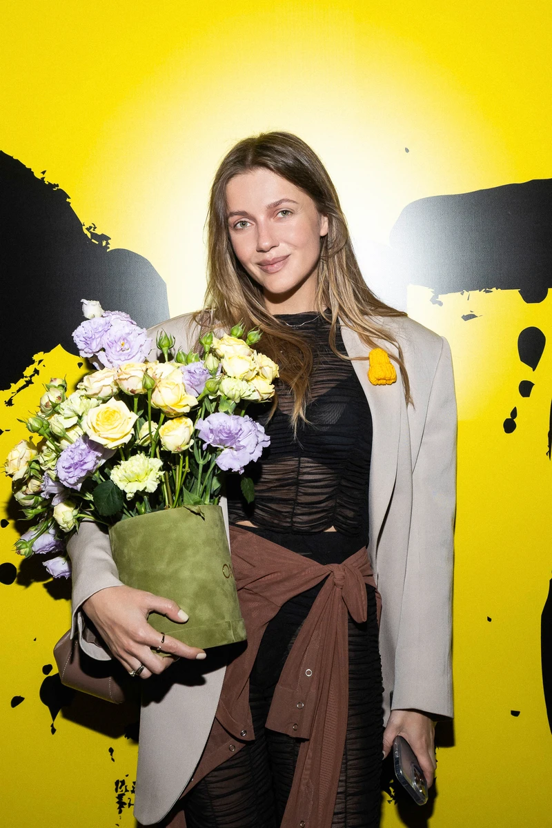 Співачка KOLA підтримала Дмитра