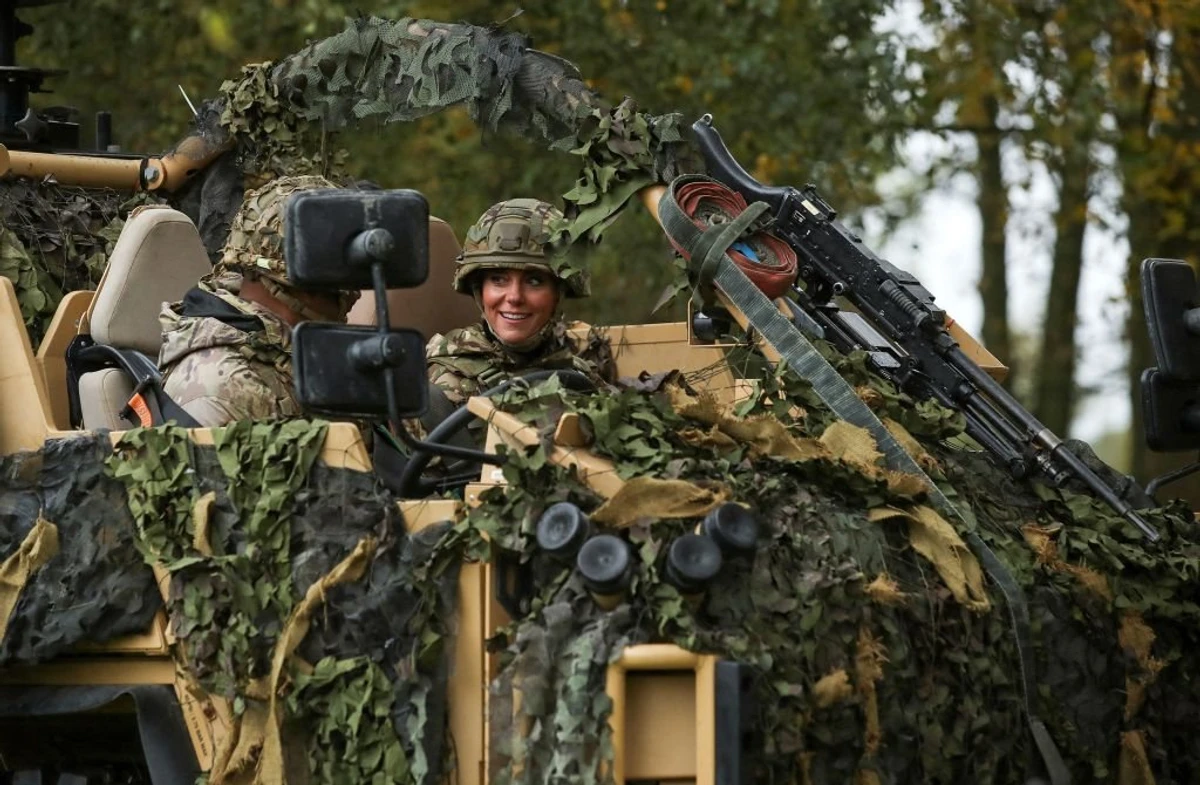 Ну майже Land Rover