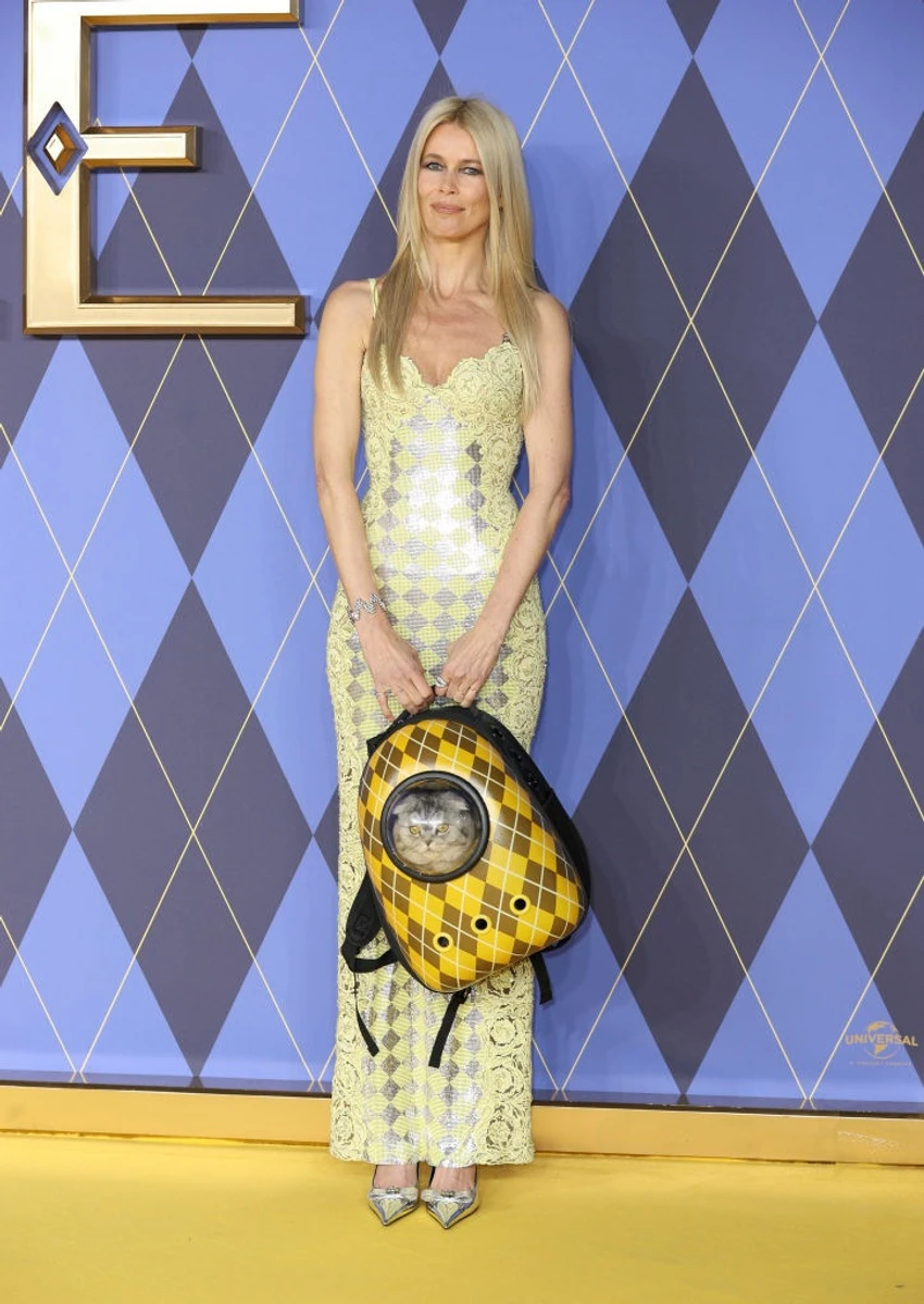 Зірка обирає і взуття-металік