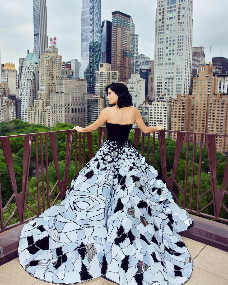 Розкішна інтерпретація теми рослинності й садів