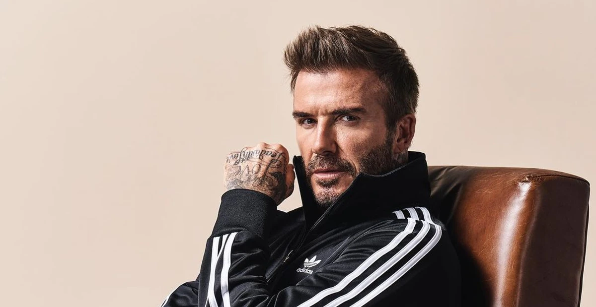 Девід Бекхем позує для фото