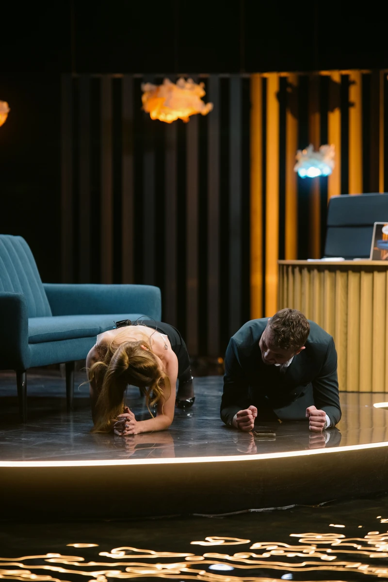 Кароль і Янович простояли у планці