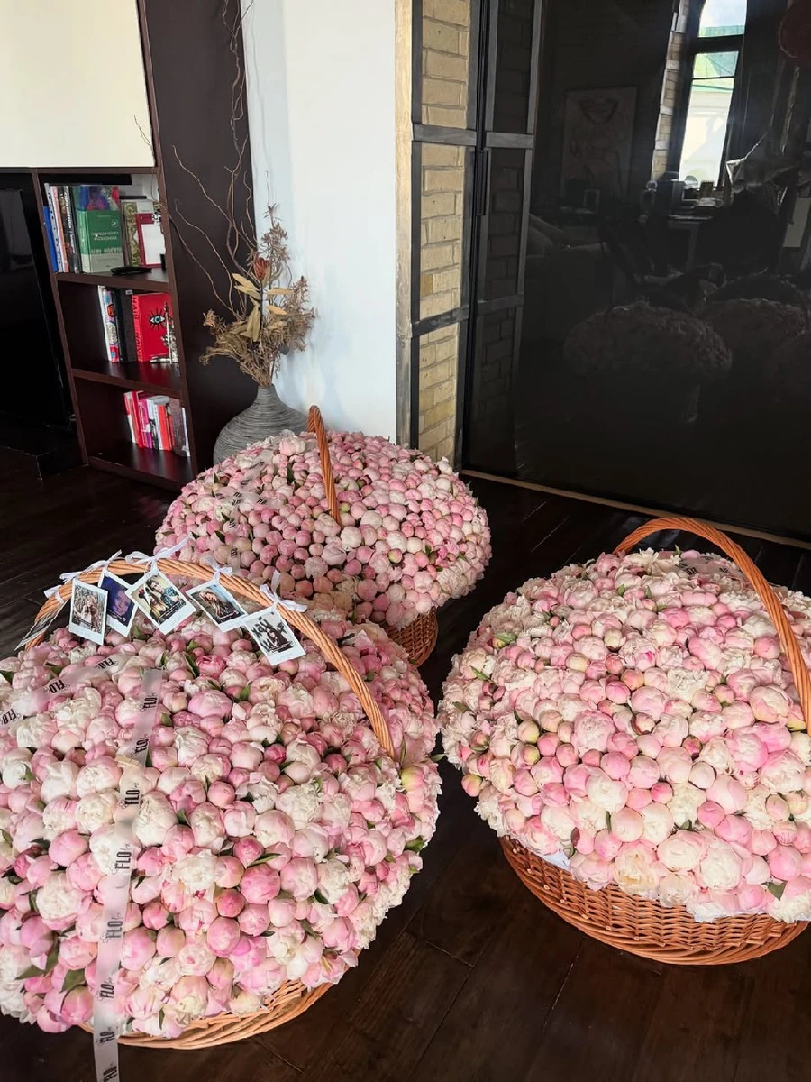 Квартира зірки виглядає немов квітник